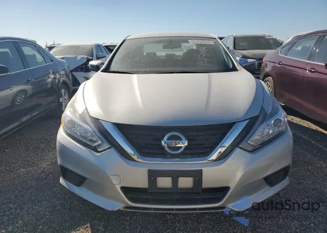 2018 Nissan Altima 2.5 z USA, uszkodzony, nr VIN 1N4AL3AP4JC143144